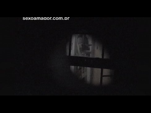 ❤️ Blondinko na skrivaj snema voajer iz soseske, skrit za votlimi opekami ️❌ Porno pri nas ❌️